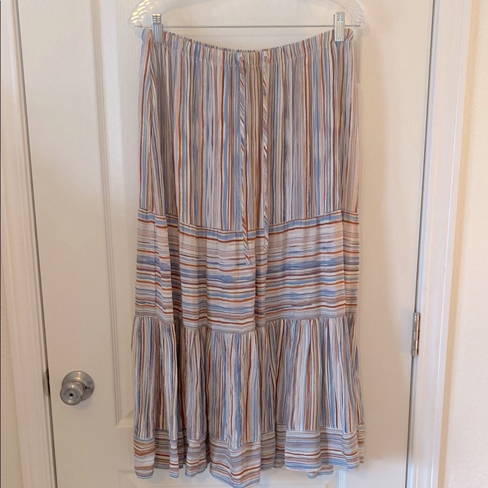 🩵New Karen Kane Casual Skirt🩵